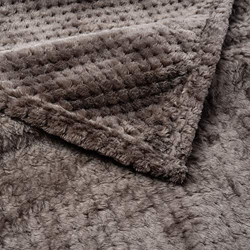 CUTEMATE Large 40"x48" Dark Grey Pet Blanket – Plush Fleece Throw for Dogs and Cats, Machine Washable, Skin Friendly