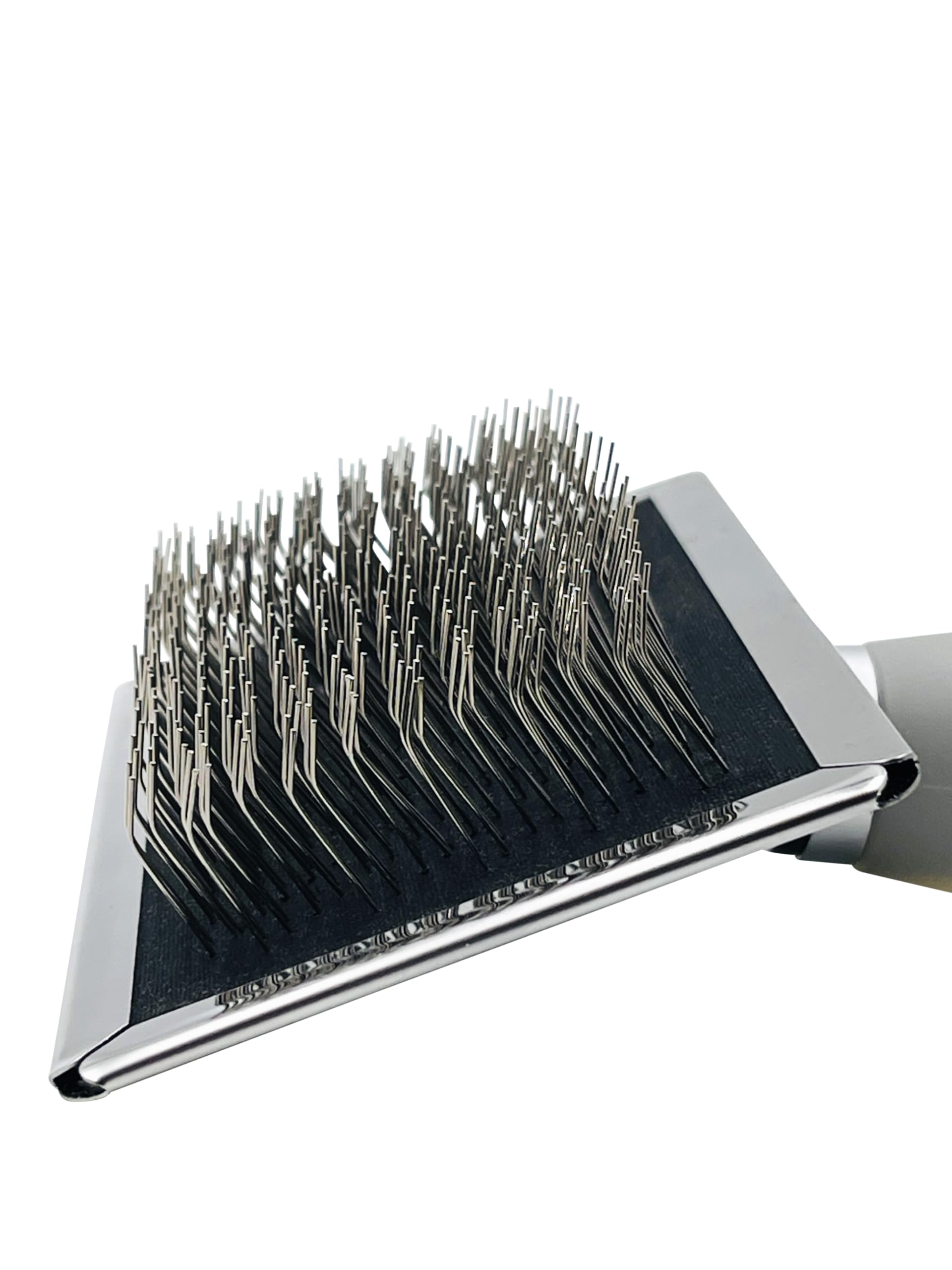 Warren London Long Pin Slicker Brush – Gentle Detangling for Dogs with Thick Coats